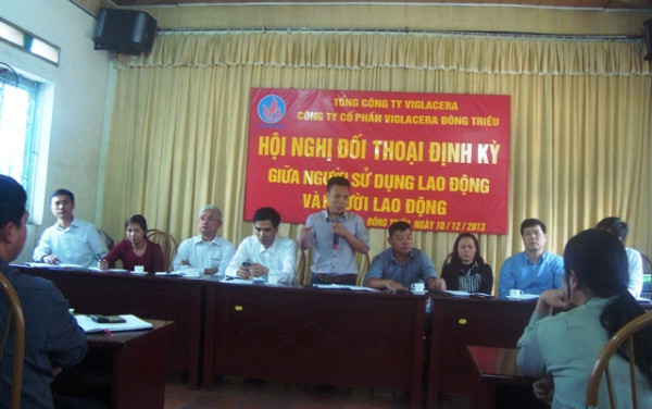 Công ty CP Viglacera Đông Triều tổ chức hội nghị đối thoại